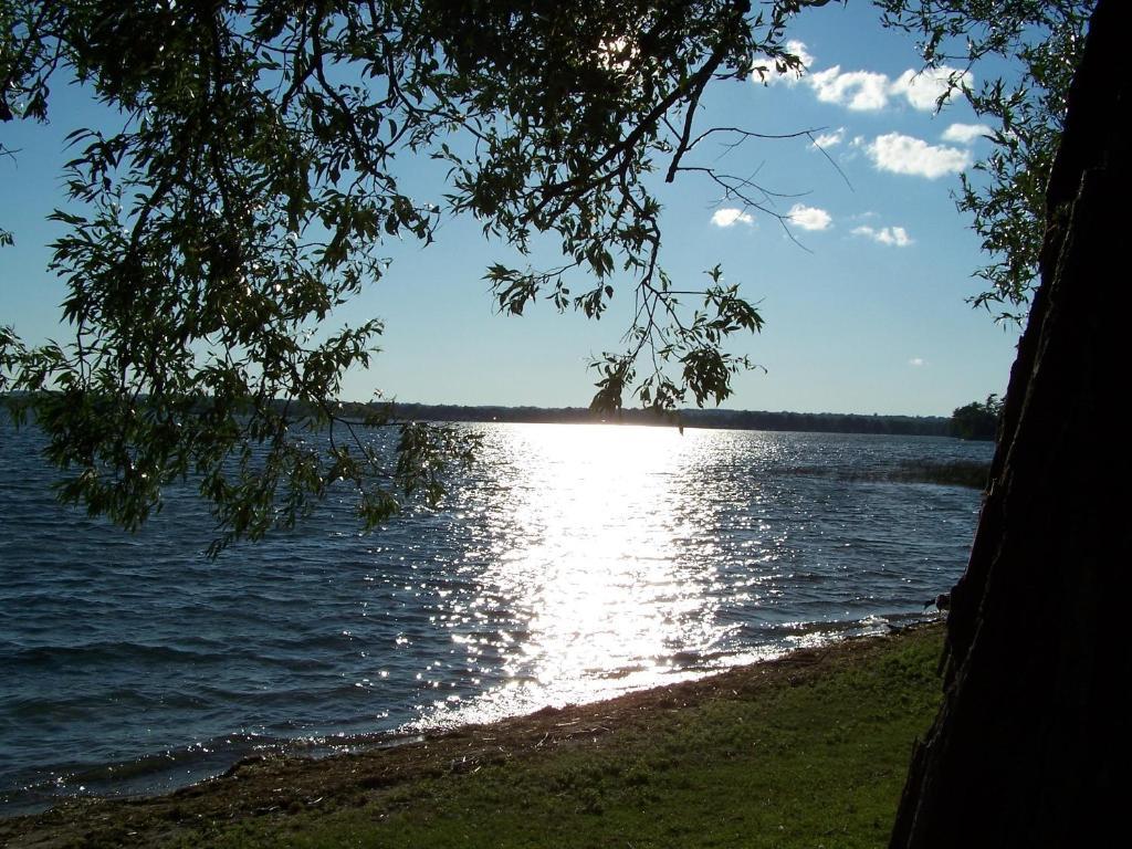 Creighton Manor Inn Bed & Breakfast Orillia Luaran gambar
