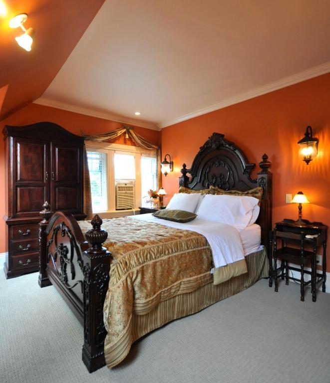 Creighton Manor Inn Bed & Breakfast Orillia Luaran gambar